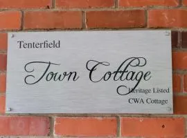 Towncottage Tenterfield Stay with Scenic Views