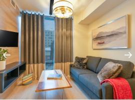 Cozy 2BD Near UW，位于滑铁卢的酒店