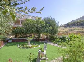 Sladana direct at the beach，位于梅塔伊纳的酒店