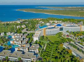 Aquasis De Luxe Resort & SPA - Ultra All Inclusive，位于迪迪姆的酒店