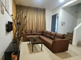 Relaxing Corner HomeStay Kids Pool n BBQ Banting