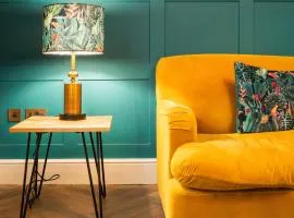 NEW - Dashwood Apartment - Two-Bed Apartment with Hot Tub