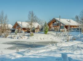 Bayern Chalets bei Salzburg und Berchtesgaden mit Whirlpool und Sauna，位于艾恩灵的酒店