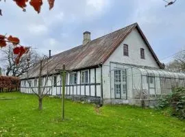 2 Bedroom Stunning Home In Glamsbjerg