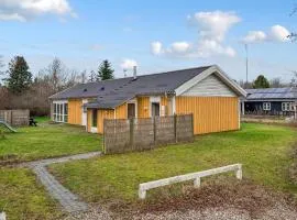 4 Bedroom Amazing Home In Ørsted