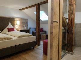 爱鹏加斯霍夫祖尔波斯特宾馆，位于沙特瓦尔德的酒店