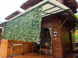 the Valley house cidwi resort，位于Cicadas的酒店