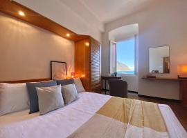 La Spiaggia，位于莫内利亚的酒店