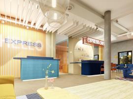 Holiday Inn Express & Suites Ellwangen by IHG，位于埃尔万根的酒店