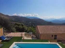 Haut de Villa Superbe vue Piscine privee