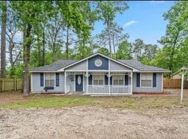 Cozy Family Getaway!