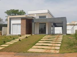 Casa Condomínio Ninho Verde II，位于Pardinho的酒店