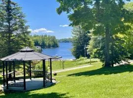 Stunning Lakeview Muskoka Pier 100 Resort
