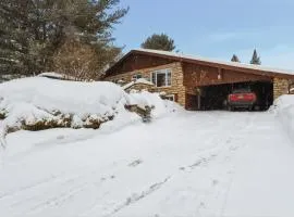 Charmant Chalet HUOT à Sainte-Lucie des-Laurentides