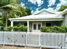 Bamboo Villa - Pet friendly luxury Villa next to Botanical Gardens