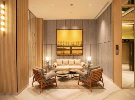 Brand-New Cozy Studio in Tokyo Riverside PIK2，位于Muara的酒店