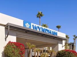 Wyndham Phoenix Airport - Tempe，位于坦培的酒店
