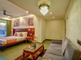 Hotel Dimaru Boutique ,Calangute Beach，位于卡兰古特的带泳池的酒店