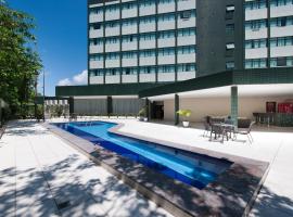 马瑙斯康福德酒店，位于马瑙斯的带泳池的酒店