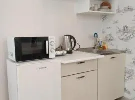 Центр, квартира-студія 1 поверх, парковка, WIFI