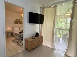 Cozy cocoon in La Madeleine