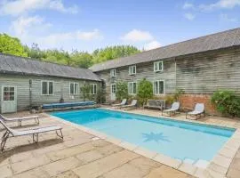 4 Bed in Hartest oc-w32685