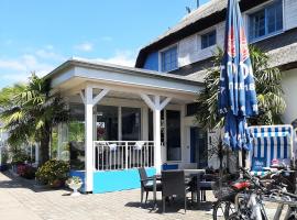 Landhotel Ostseetraum & Apartments，位于瓦尔内明德的酒店