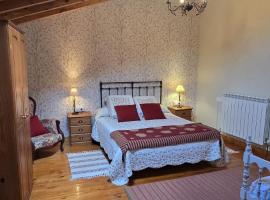 Vivienda Vacacional Casa Abuela Herminia，位于科伦加的酒店