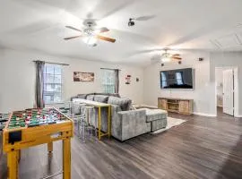 IAH Family Retreat, Fire Pit, Relaxing Escape