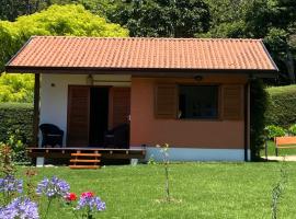 Chalé das Flores，位于贡萨尔维斯的酒店