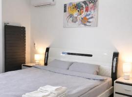 Stylish Riverside Apartments in Riviera Complex，位于尼古拉耶夫的住宿
