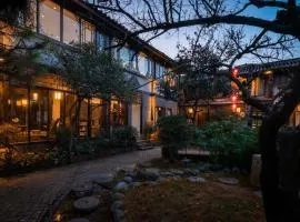 丽江懒人部落雪山观景客栈