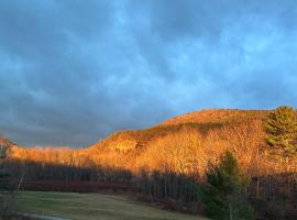 Baker Rocks，位于Rumney的酒店