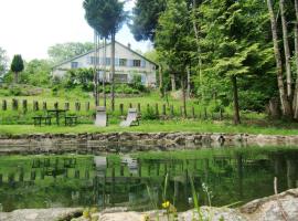 Chambre&Table d'hotes PtitMonde，位于Ban-sur-Meurthe-Clefcy的住宿加早餐旅馆