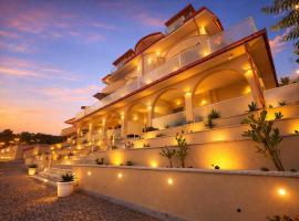 BLOOM Tropea，位于特罗佩阿的带泳池的酒店