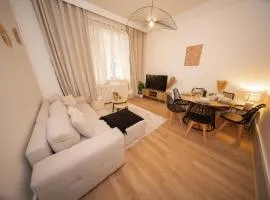 L'Élégance – Cosy & Chill