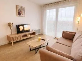 Cozy apartment with balcony 15 minutes from Lille