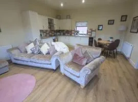 The Tack Room with Hot Tub