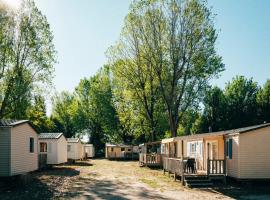 Camping Les 4 Saisons，位于Saint-Maurice-lʼExil的酒店