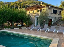 OLIVAR de S’HERETAT Trekking/ruta GR-221 (ETV/2099)，位于索列尔的酒店