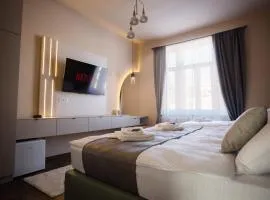 Sebilj 40m Old Town Luxury Apartments by Naami - I