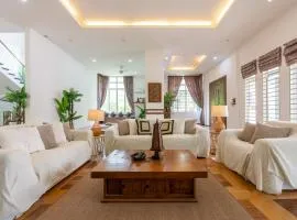 ForestEdge bungalow 9BR 42pax Templer Villa