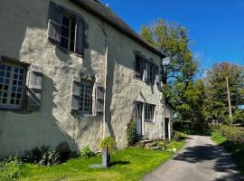 Chateau de Salorges - Chateau gite，位于Corancy的酒店