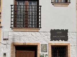 Dolly Baby，位于阿拉尔孔的住宿加早餐旅馆