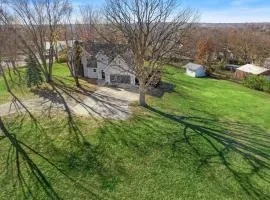 Renovated 4BR Independence Retreat on 1.3 Acres