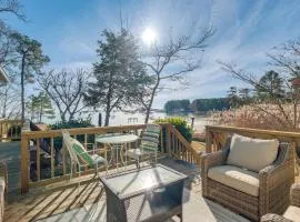 Potomac River Haven w/ Private Beach, Dogs Welcome