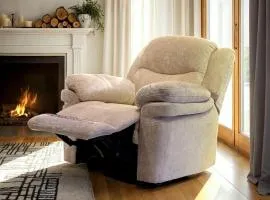 Lotus Apartment - Downtown Square