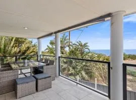 Wine Region Coastal Retreat on The Esplanade