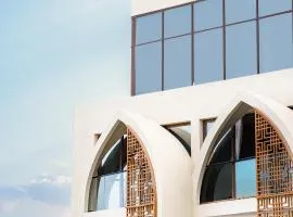 Golden Tulip Muscat The Village