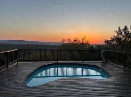 Luxury Villa at Elements Golf Course - Bela Bela，位于沃姆巴斯的酒店